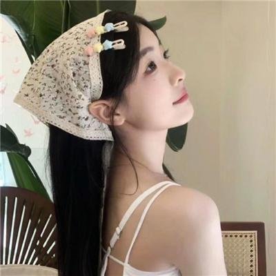 悄悄跟着我